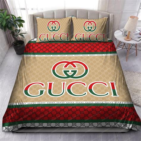 parure de lit gucci|Gucci luxury blanket.